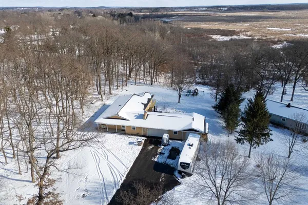 $399,900 | N6646 Fawn Circle, Pardeeville, WI 53954