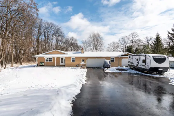 $399,900 | N6646 Fawn Circle, Pardeeville, WI 53954