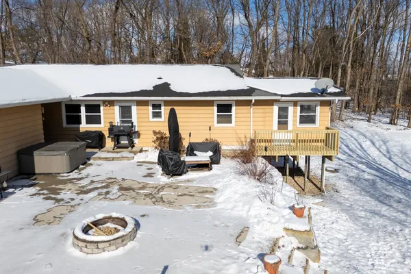 $399,900 | N6646 Fawn Circle, Pardeeville, WI 53954
