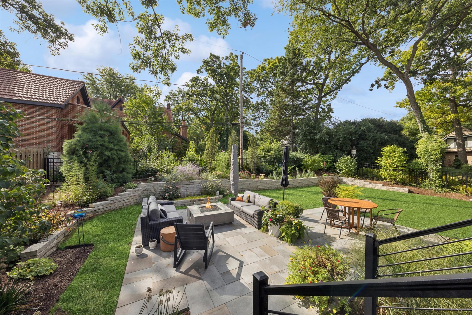 855 Crescent Boulevard Glen Ellyn, IL 60137 - Photo 41 of 54