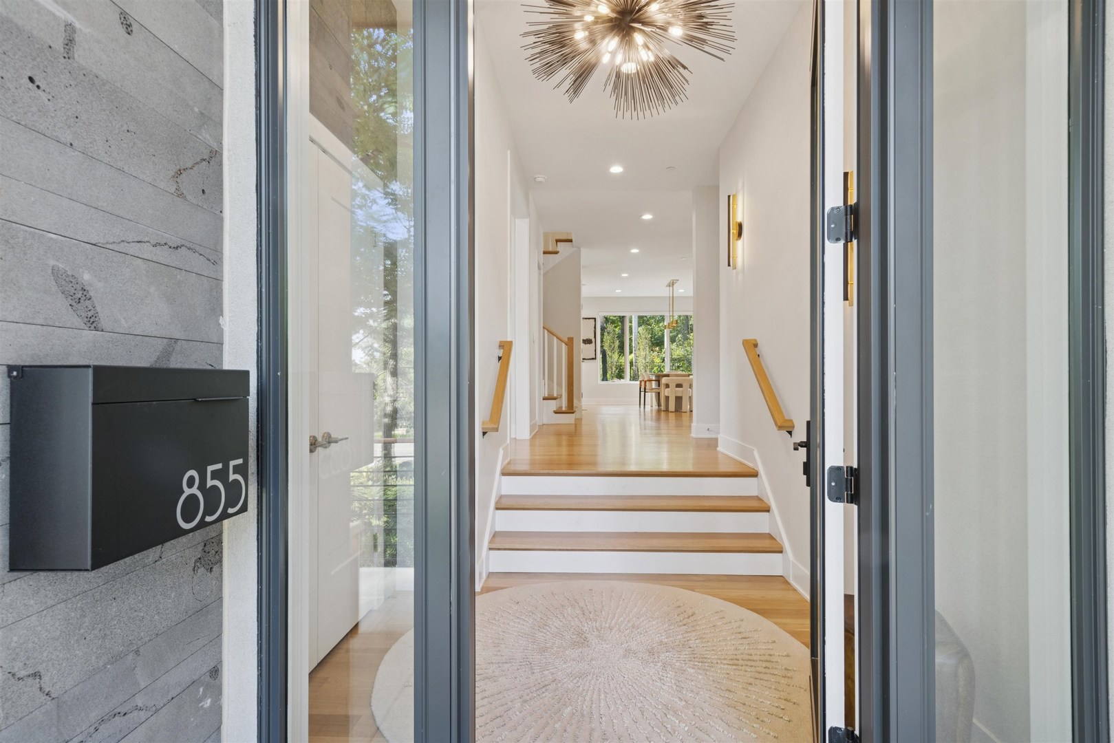 855 Crescent Boulevard Glen Ellyn, IL 60137 - Photo 5 of 54