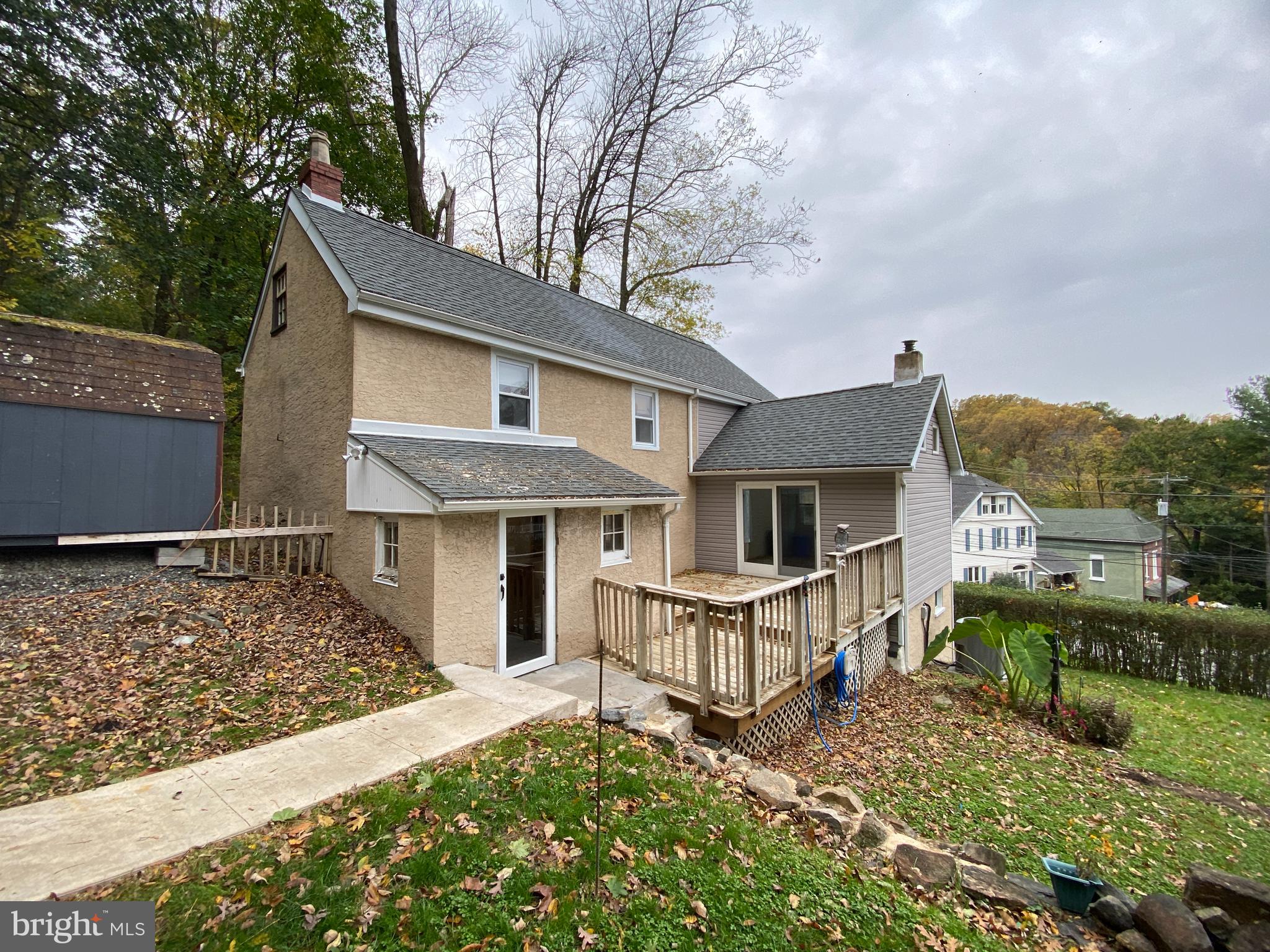 2181 Mount Road Aston, PA 19014 - Photo 3 of 31 Side Yard