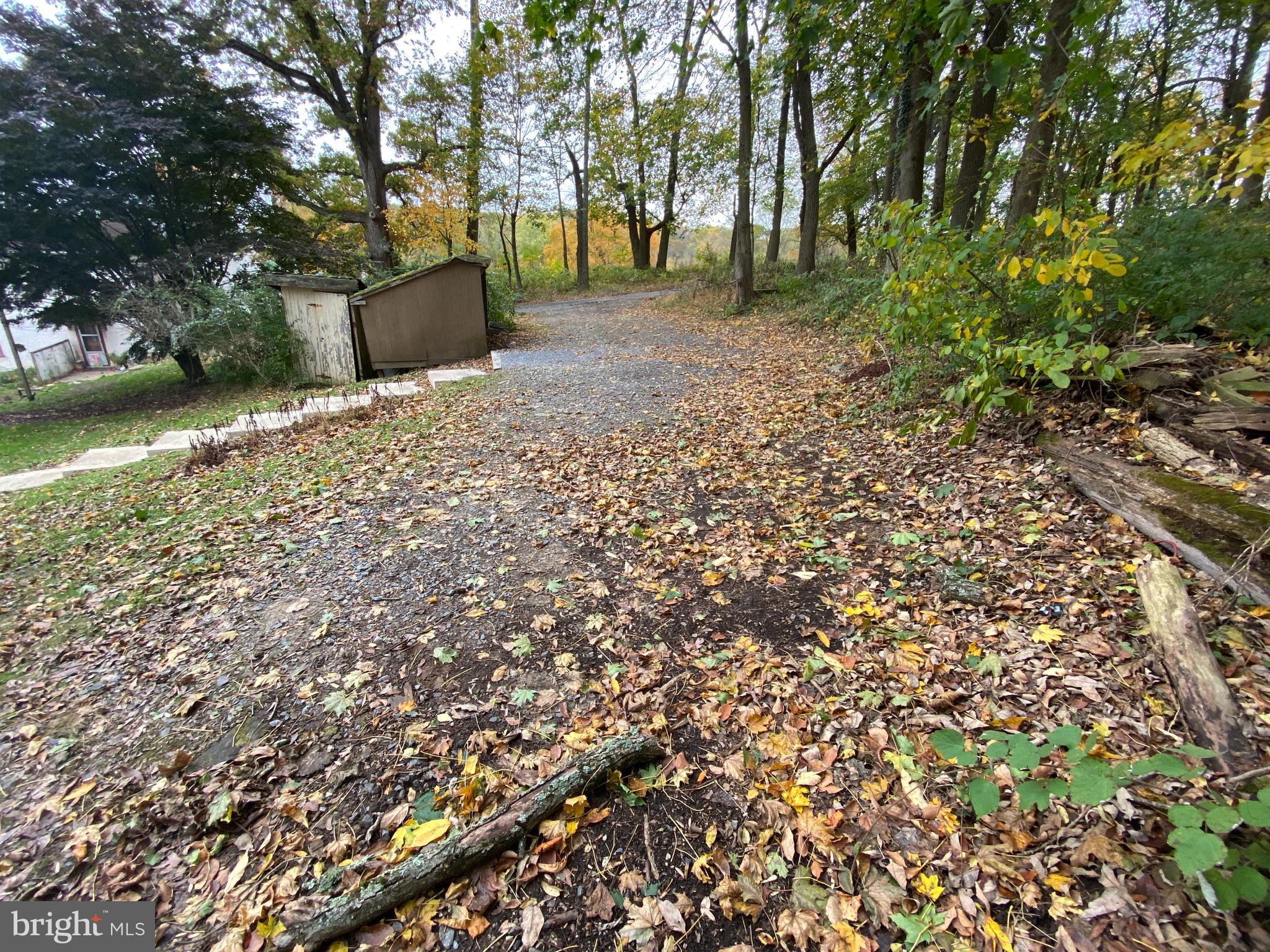 2181 Mount Road Aston, PA 19014 - Photo 29 of 31 6 Car Driveway
