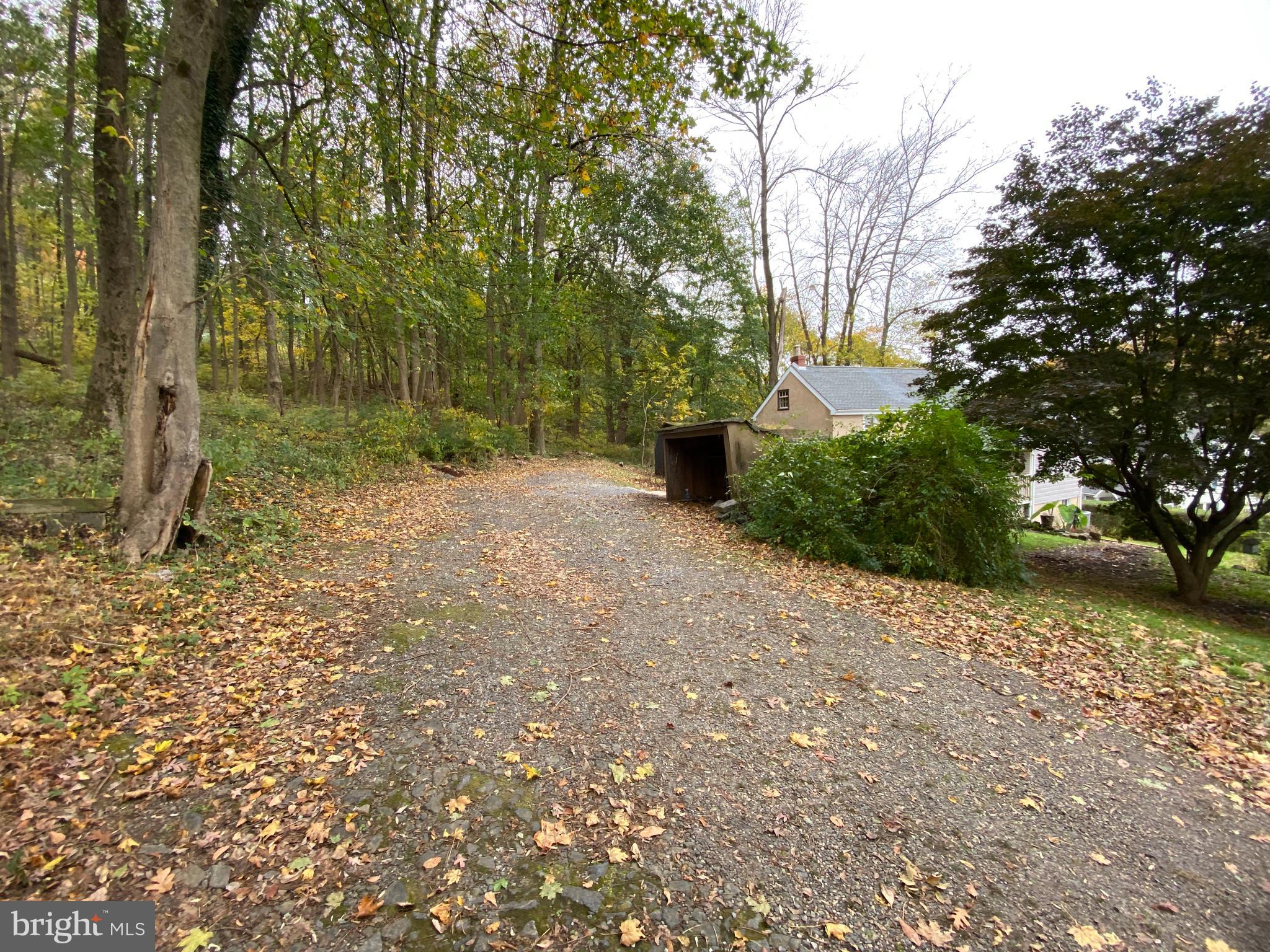2181 Mount Road Aston, PA 19014 - Photo 31 of 31 6 Car Driveway