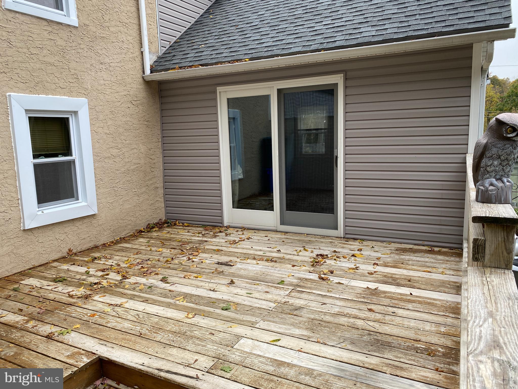 2181 Mount Road Aston, PA 19014 - Photo 6 of 31 Side Deck