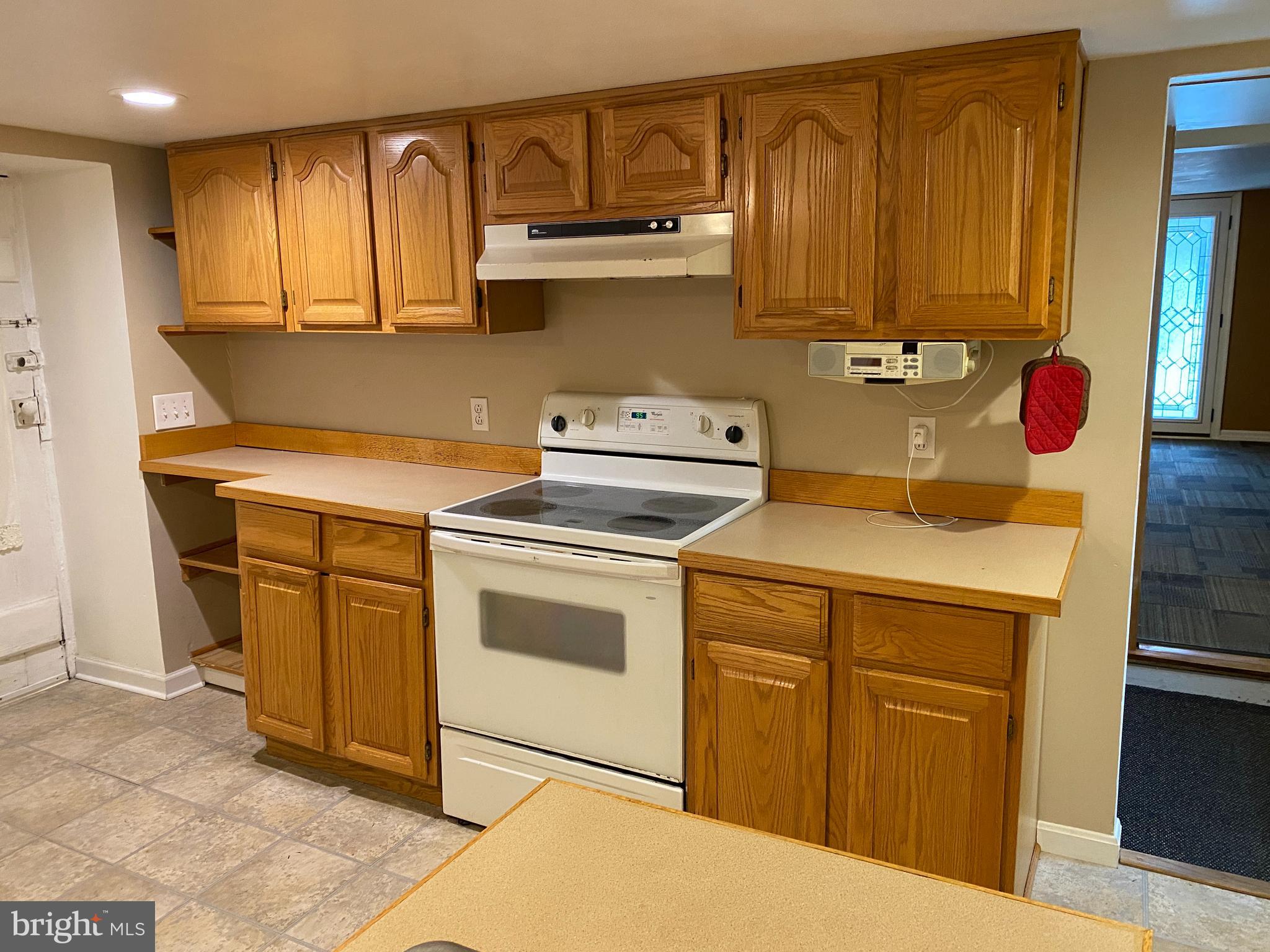 2181 Mount Road Aston, PA 19014 - Photo 10 of 31 Kitchen