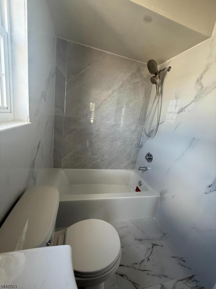 335 Broadway, Unit 2 Elizabeth Port, NJ 07206 - Photo 8 of 14