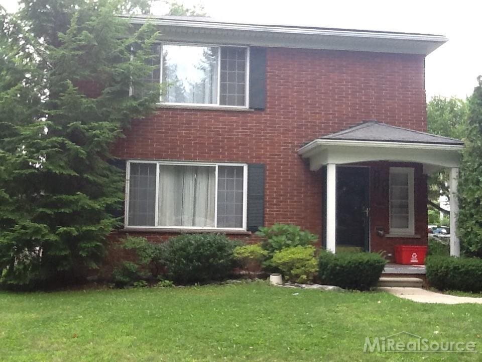 897 Harcourt Road Grosse Pointe, MI 48230 - Photo 1 of 4 31204735.JPG