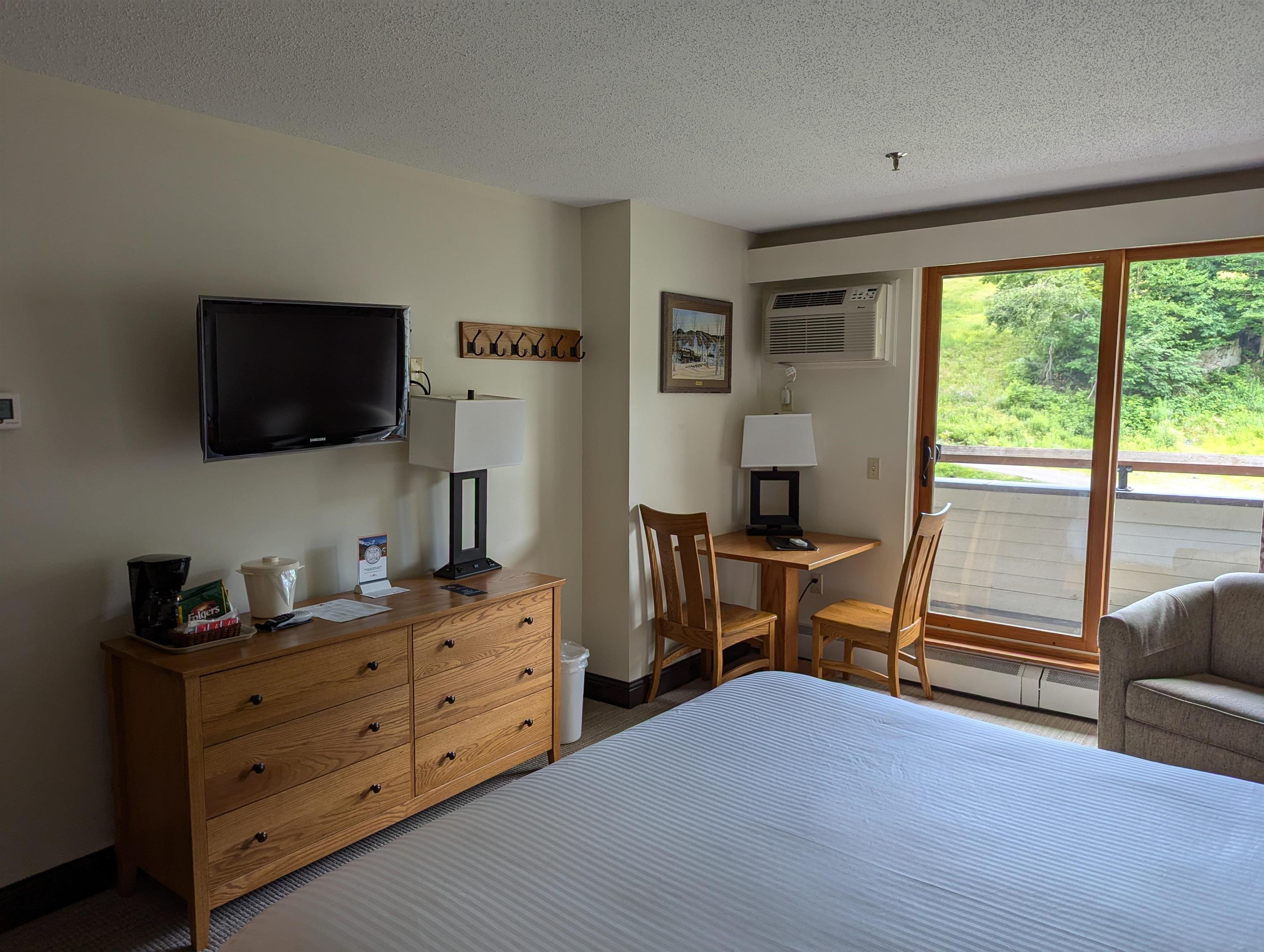 90 Loon Mountain Road, Unit 950A Lincoln, NH 03251 - Photo 3 of 32