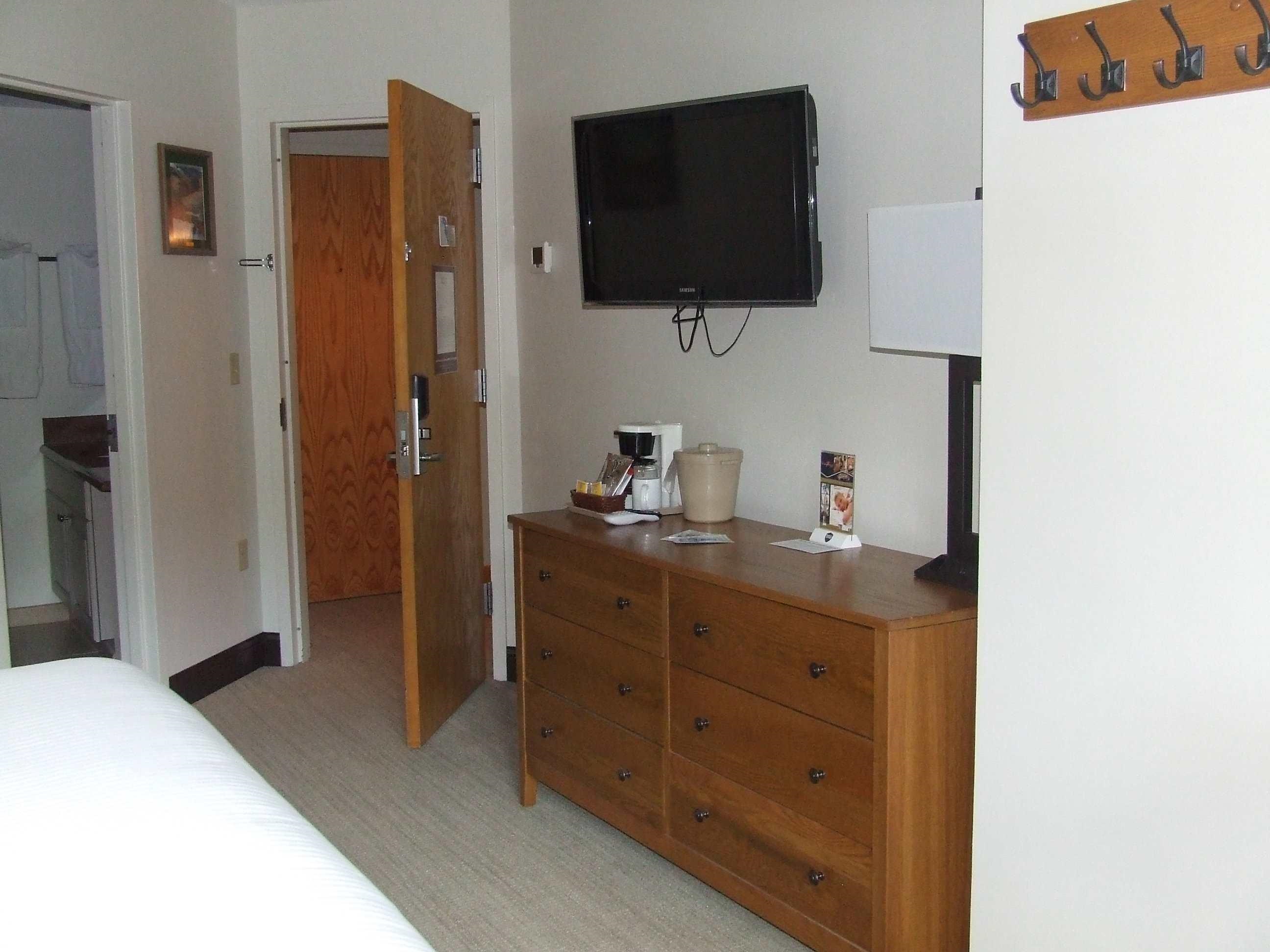 90 Loon Mountain Road, Unit 950A Lincoln, NH 03251 - Photo 4 of 32