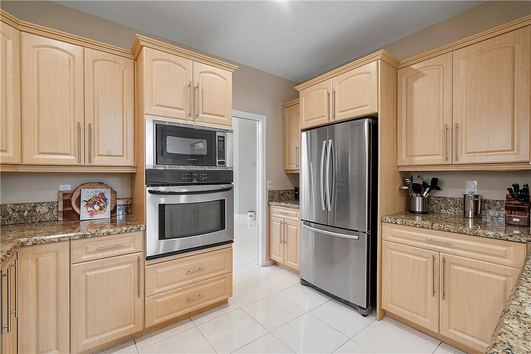 23225 Via Stel Boca Raton, FL 33433 - Photo 6 of 48 Photo 6