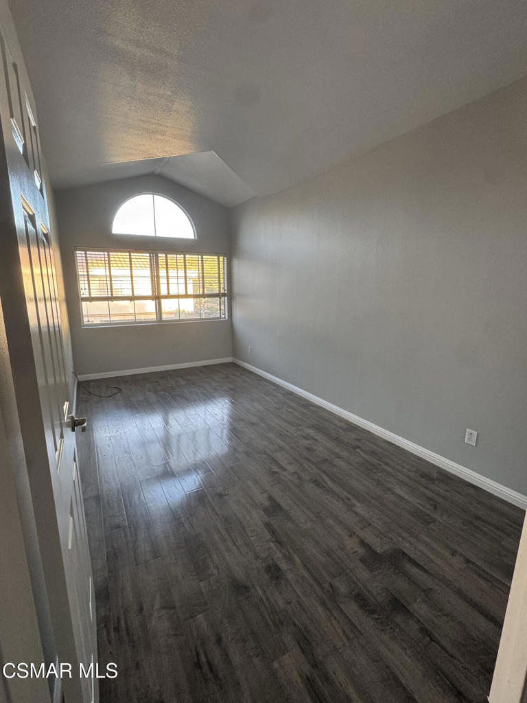 2148 Los Feliz Drive Thousand Oaks, CA 91362 - Photo 18 of 21