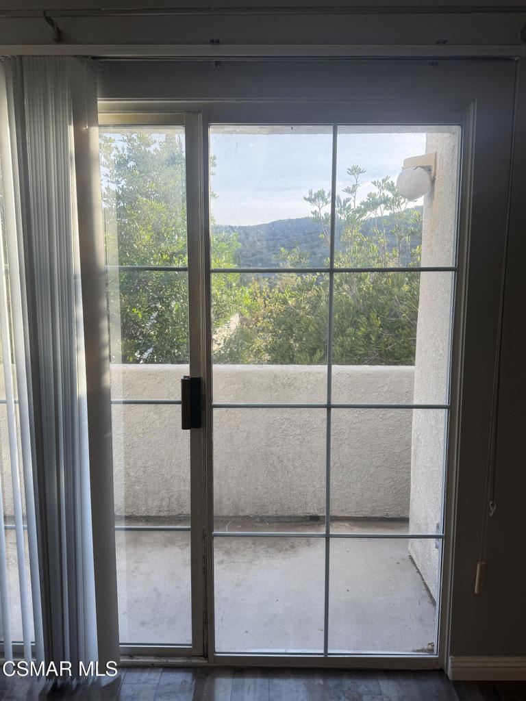 2148 Los Feliz Drive Thousand Oaks, CA 91362 - Photo 10 of 21