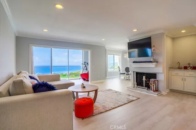 $1,299,000 | 3200 La Rotonda Drive, Unit 311, Rancho Palos Verdes, CA 90275