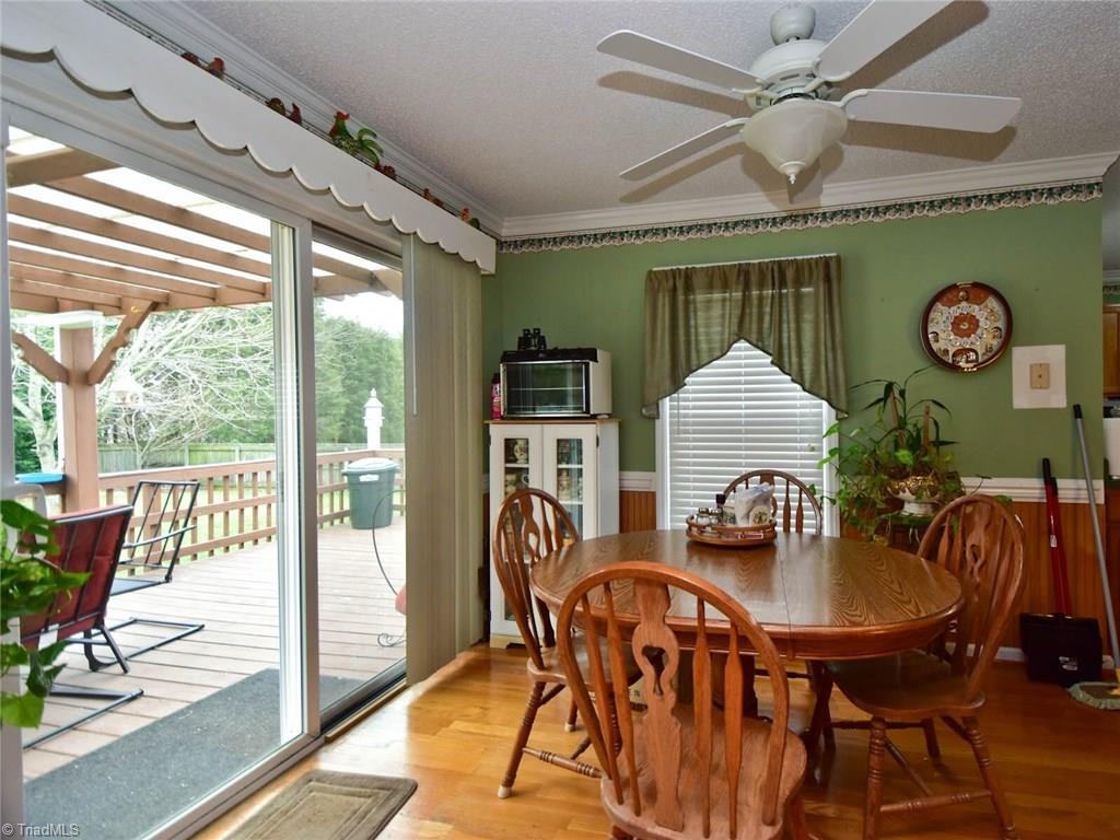 3936 Johnson Street High Point, NC 27265 - Photo 10 of 21 Breakfast room with sliding door out to back deck