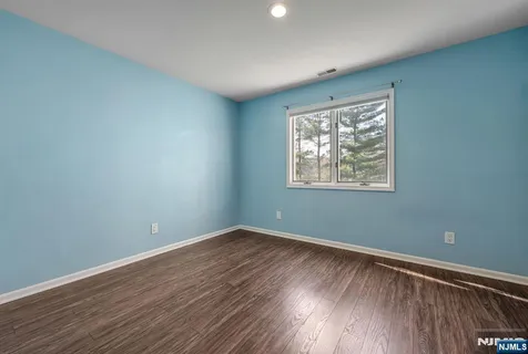 $515,000 | 218 Orchard Park, Allendale, NJ 07401