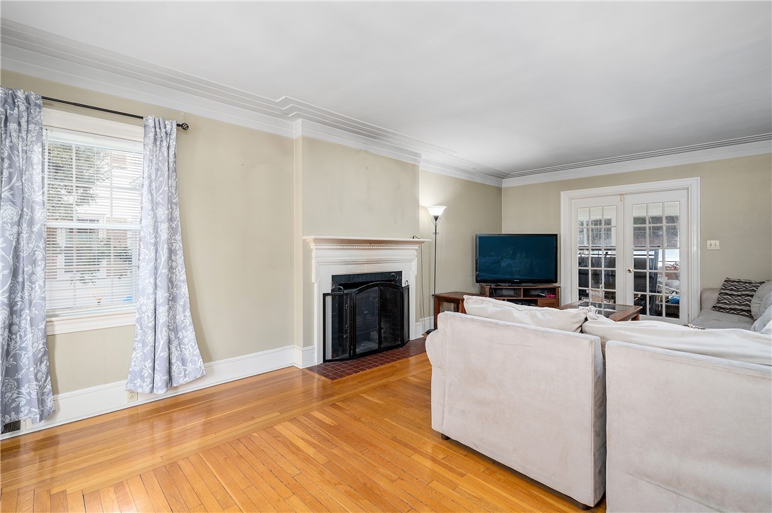 109 Gaskill Street Woonsocket, RI 02895 - Photo 11 of 29 Gallery Image 11
