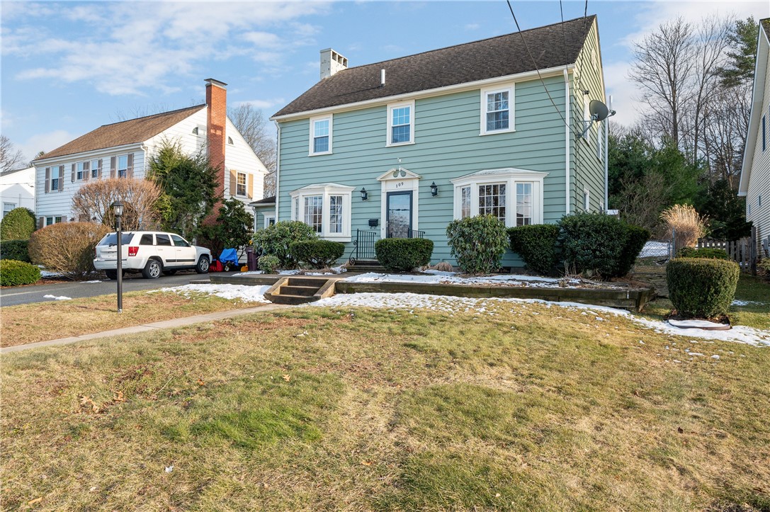 109 Gaskill Street Woonsocket, RI 02895 - Photo 2 of 29 Gallery Image 2