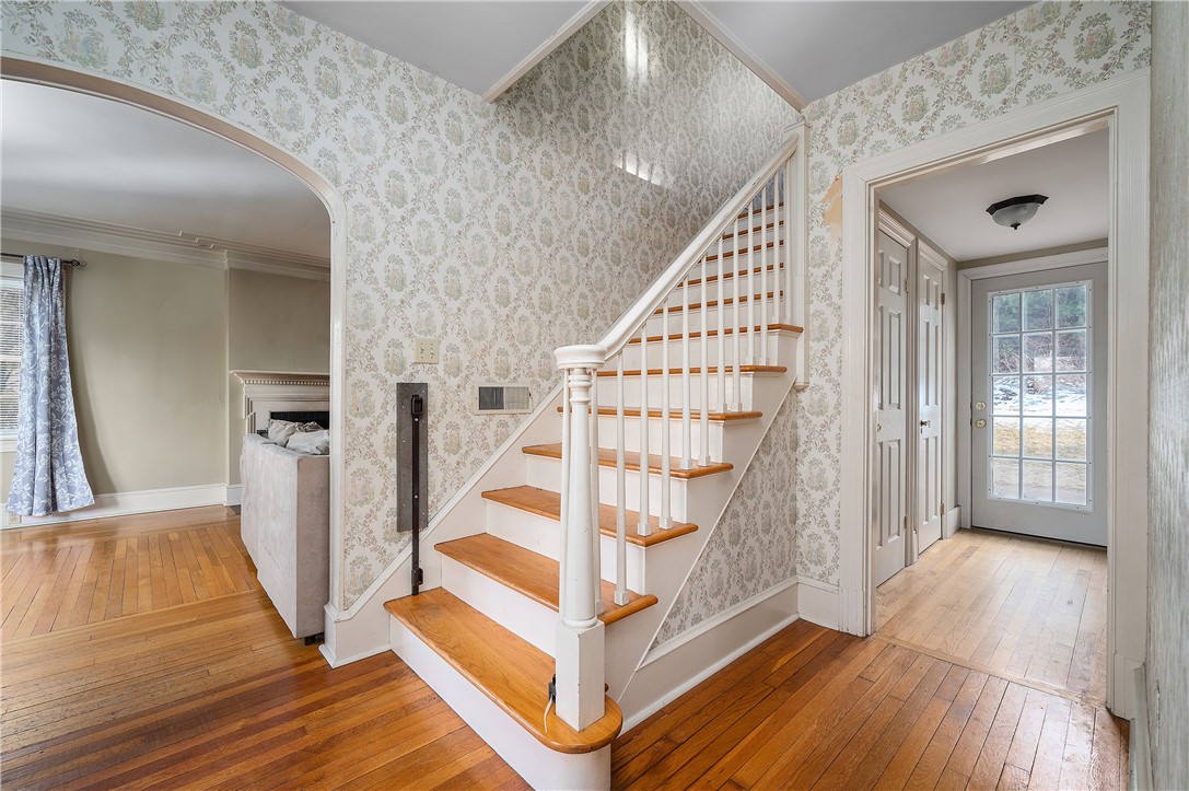 109 Gaskill Street Woonsocket, RI 02895 - Photo 8 of 29 Gallery Image 8