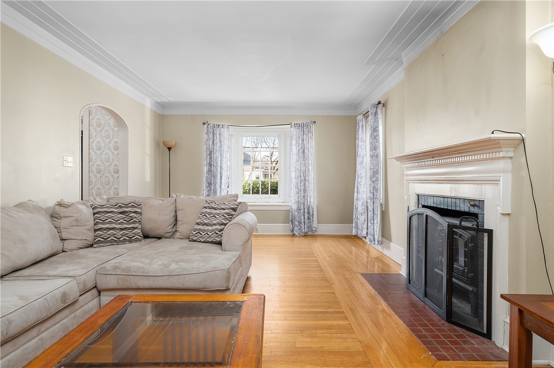 109 Gaskill Street Woonsocket, RI 02895 - Photo 9 of 29 Gallery Image 9
