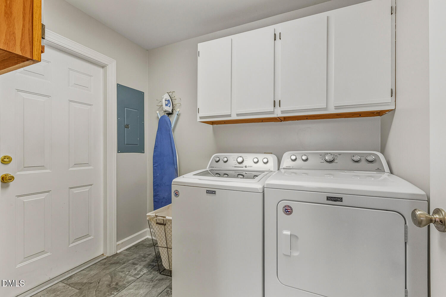 102 Epping Way Cary, NC 27511 - Photo 27 of 56 102 Epping Way Cary NC 27511-large-032-0