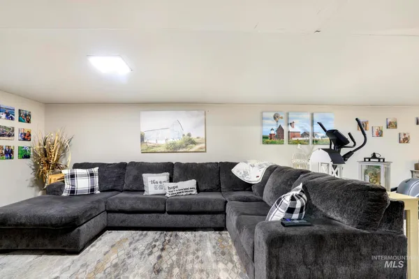 $269,900 | 1221 Nevada Street, Gooding, ID 83330