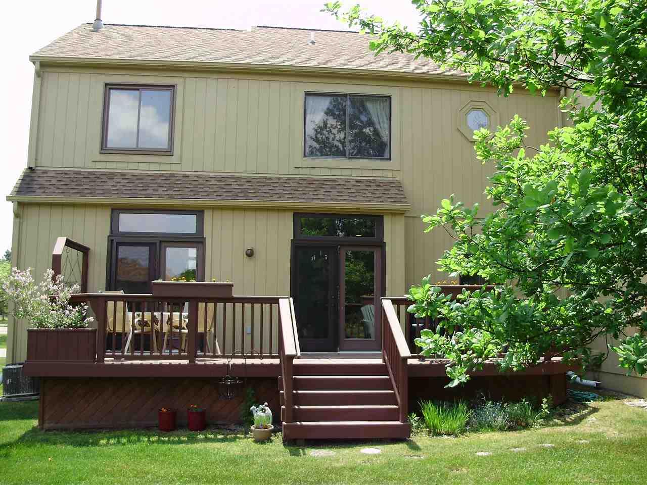 2267 Crystal Drive Rochester, MI 48309 - Photo 32 of 33 31292366-31.JPG