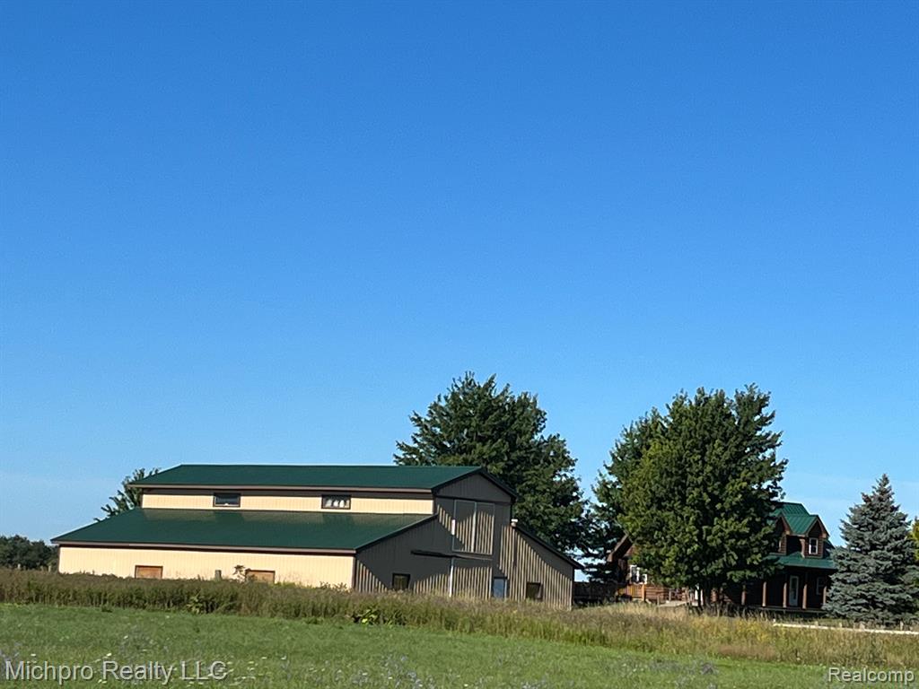 4103 Cade Road Capac, MI 48014 - Photo 4 of 29
