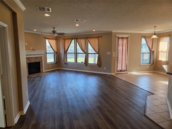 $3,200 | 19510 Dunlay Springs Drive, Cypress, TX 77433