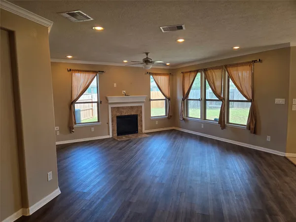 $3,200 | 19510 Dunlay Springs Drive, Cypress, TX 77433