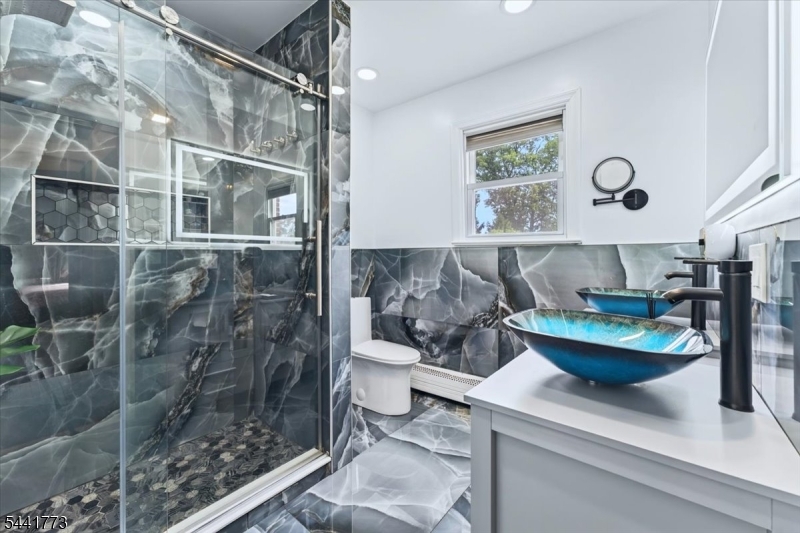459 Twin Oaks Road Union, NJ 07083 - Photo 29 of 46