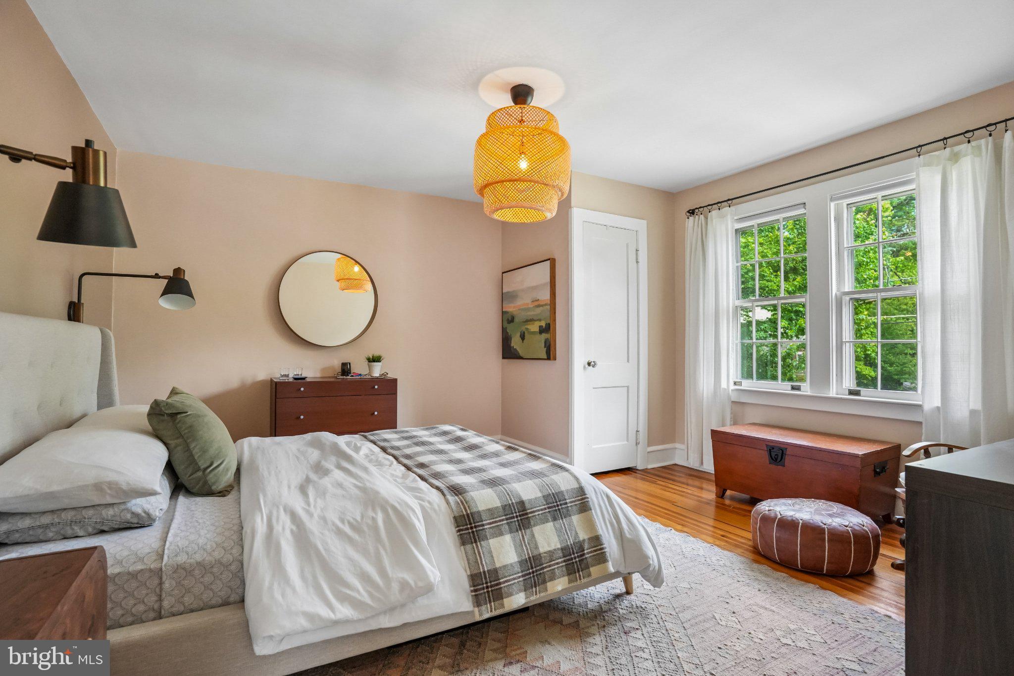 650 Maple Avenue Haddonfield, NJ 08033 - Photo 19 of 31 Serene bedroom with natural light.