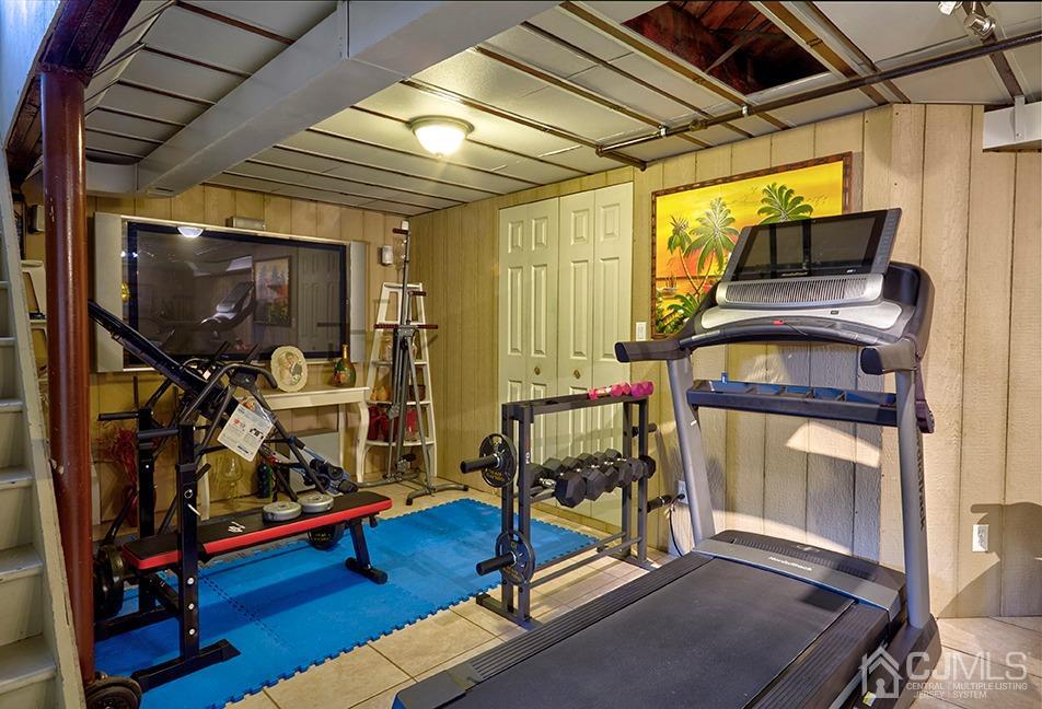 10 Pennington Road New Brunswick, NJ 08901 - Photo 23 of 29 a view of a room with gym equipment