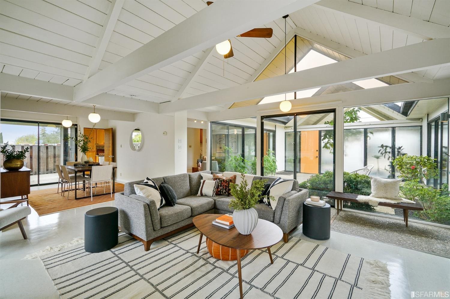 5877 Highwood Road Castro Valley, CA 94552 - Photo 17 of 52 Gallery Image 17