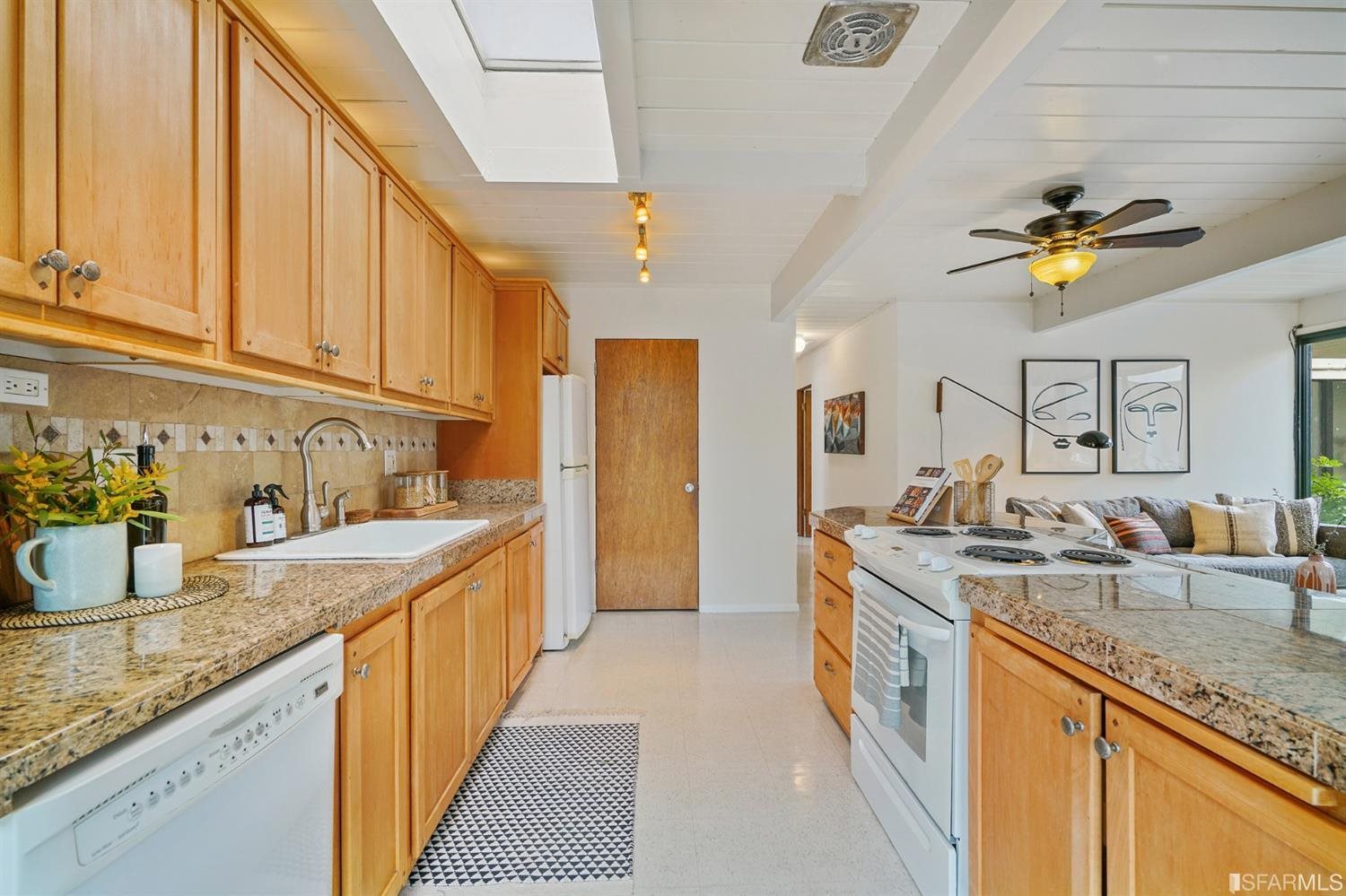 5877 Highwood Road Castro Valley, CA 94552 - Photo 31 of 52 Gallery Image 31