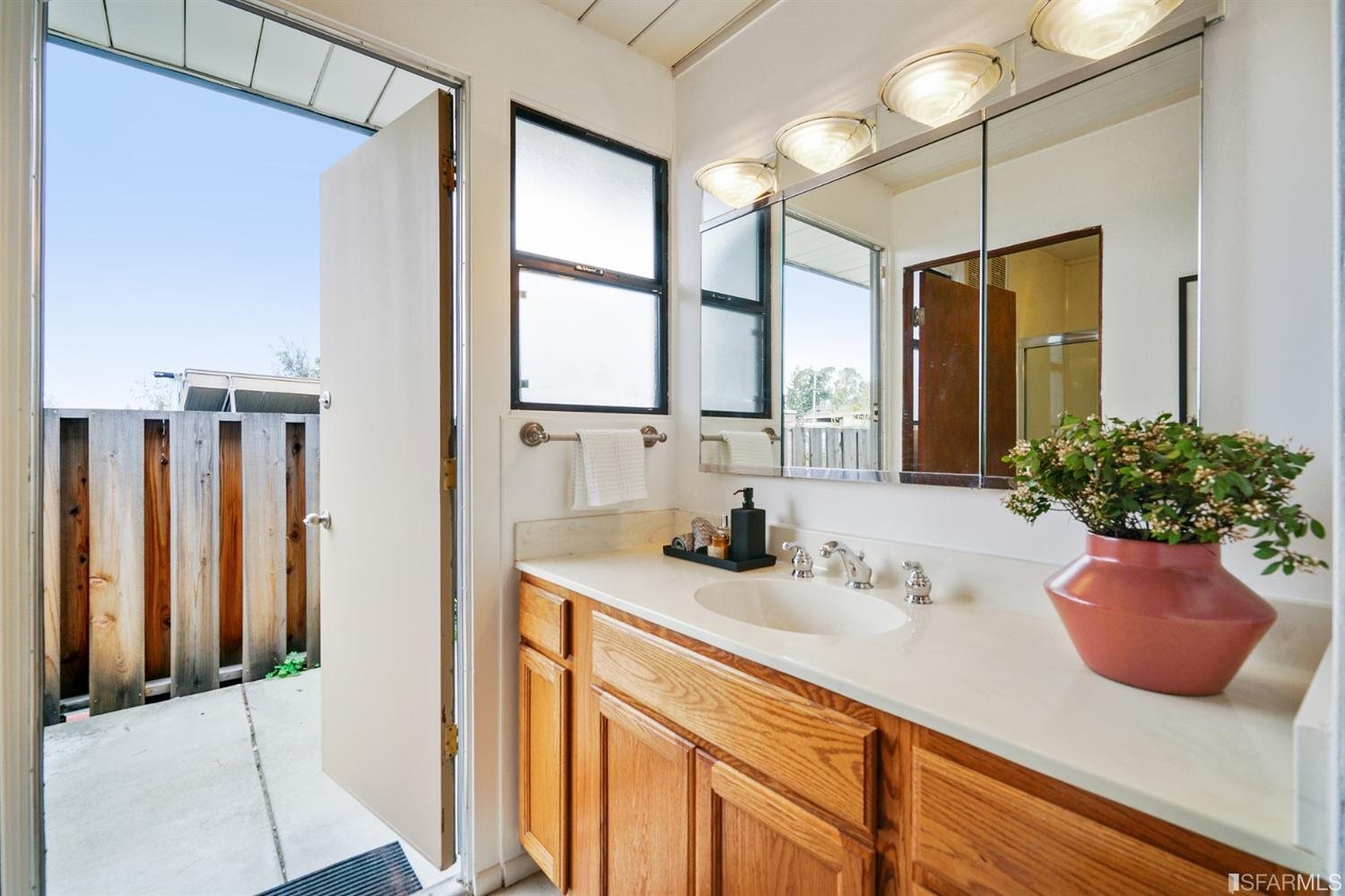 5877 Highwood Road Castro Valley, CA 94552 - Photo 39 of 52 Gallery Image 39