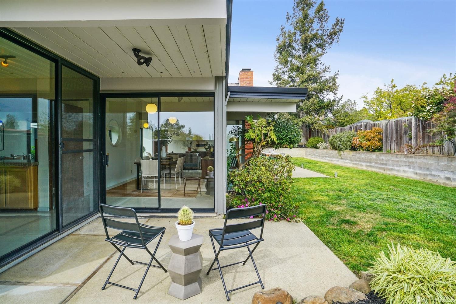 5877 Highwood Road Castro Valley, CA 94552 - Photo 47 of 52 Gallery Image 47