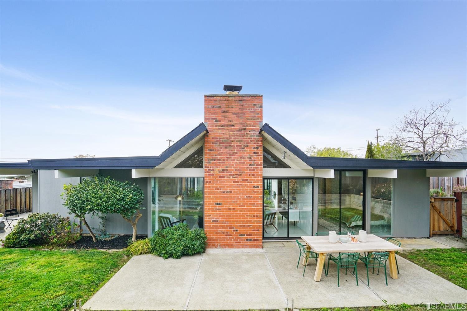 5877 Highwood Road Castro Valley, CA 94552 - Photo 51 of 52 Gallery Image 51