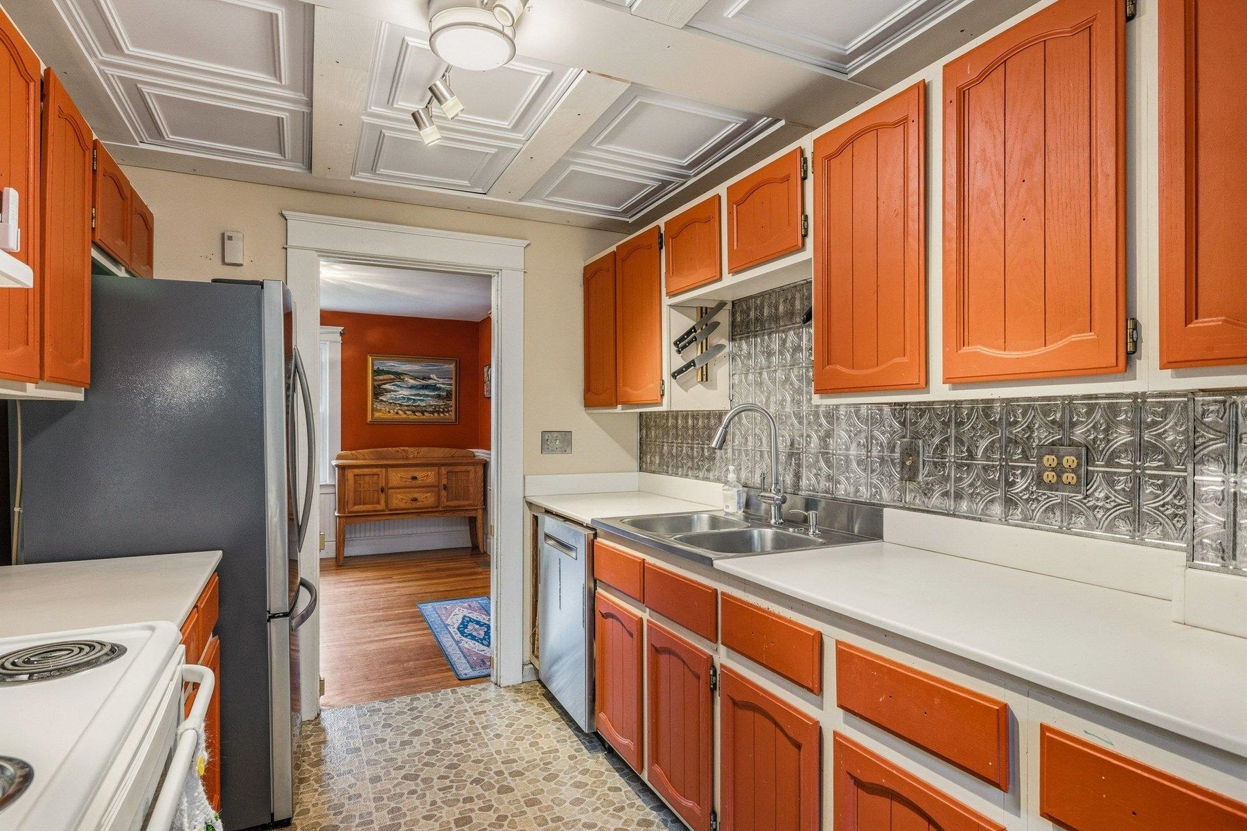 26 Edgewood Road Durham, NH 03824 - Photo 2 of 59