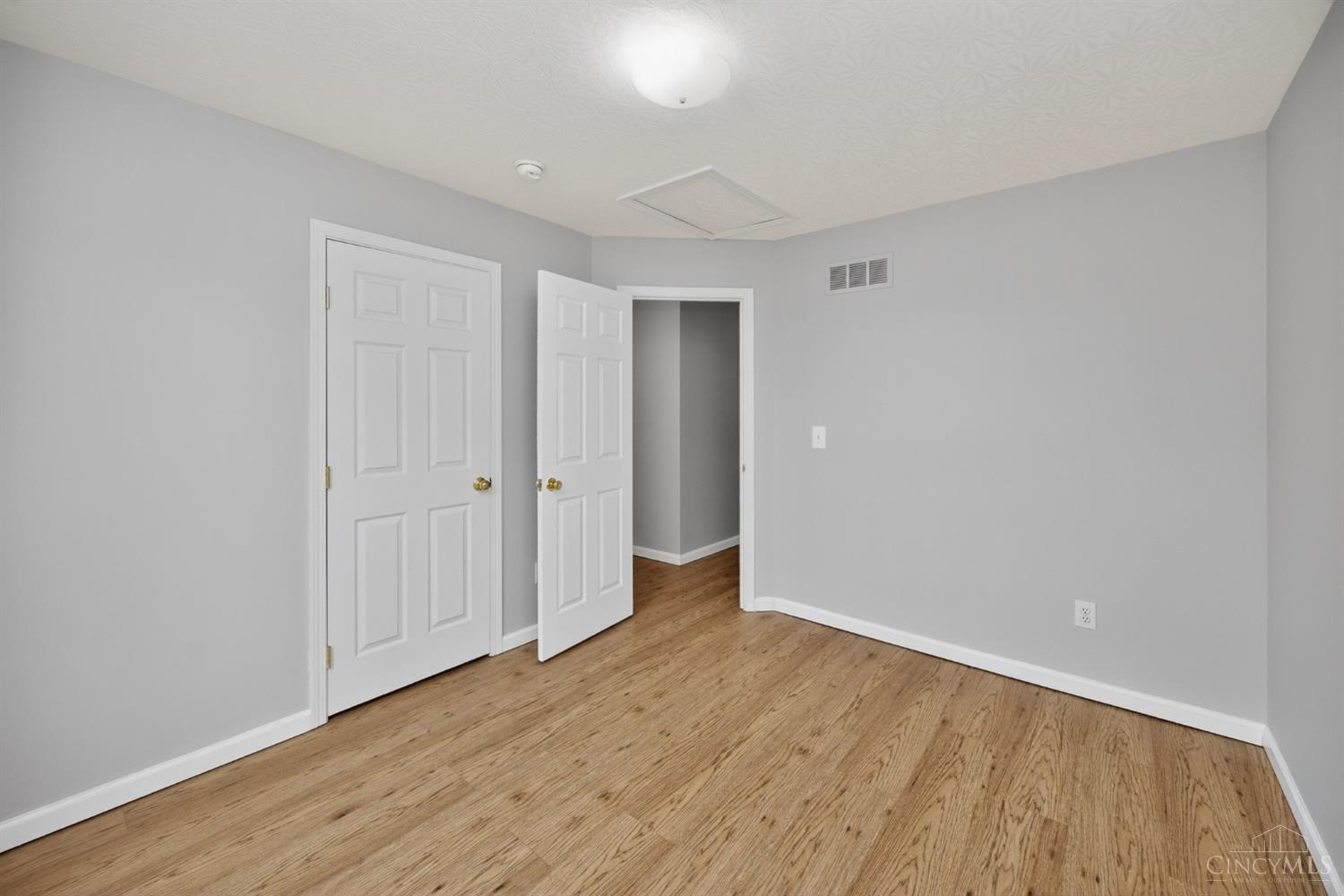 218 Heffron Circle Maineville, OH 45039 - Photo 30 of 59