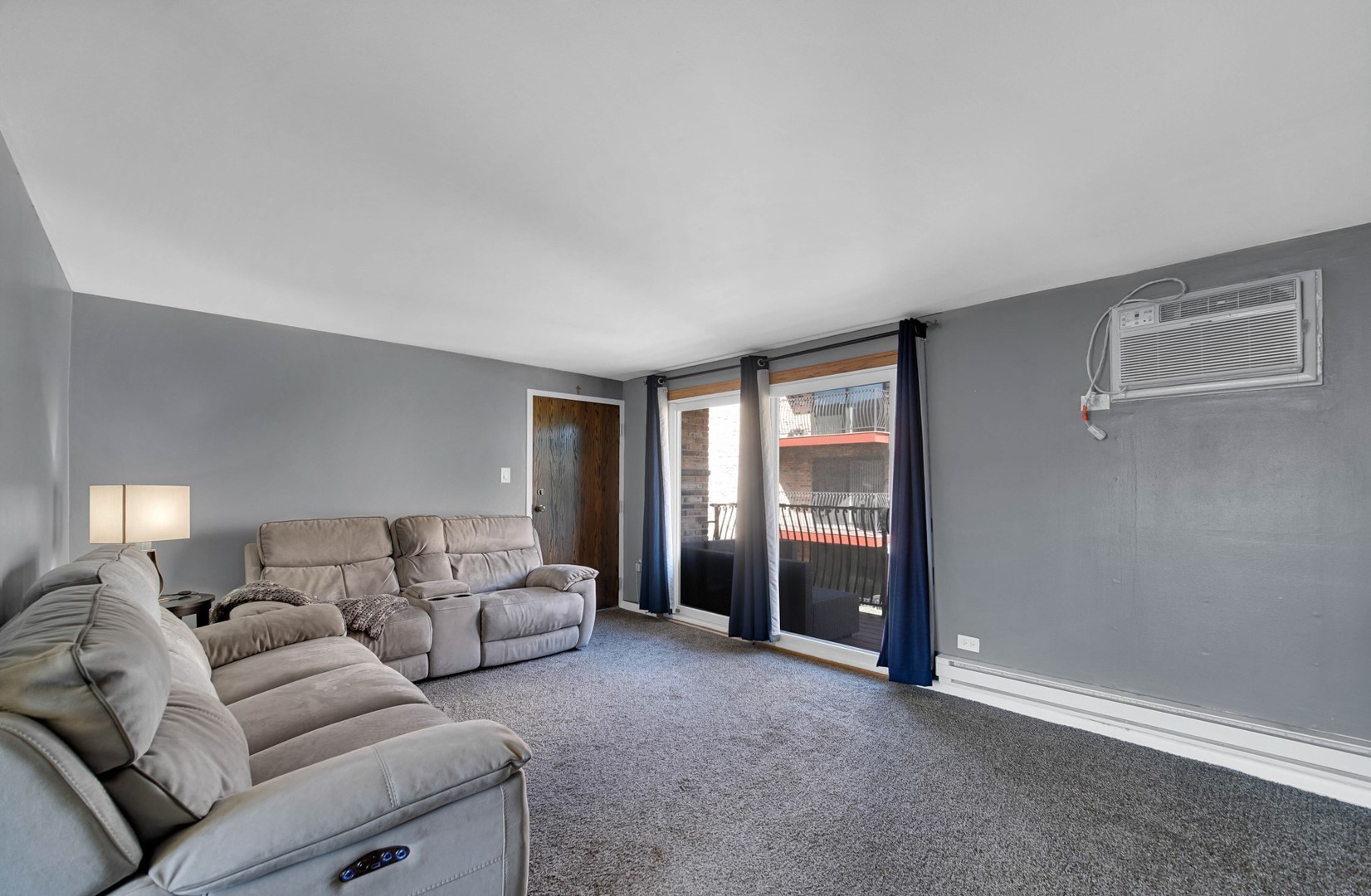 4550 West 57th Street, Unit 2A1 Chicago, IL 60629 - Photo 6 of 13