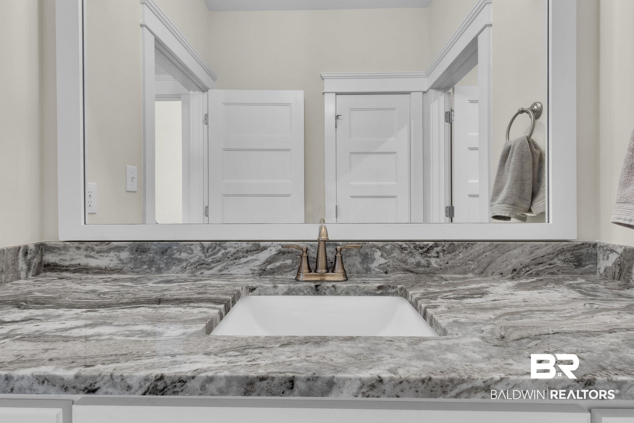 237 Hemlock Drive Fairhope, AL 36532 - Photo 23 of 46