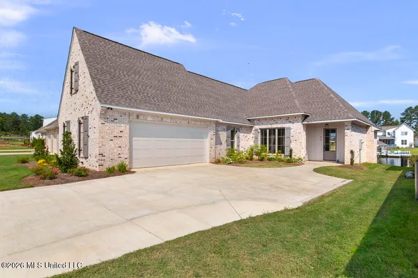 $649,500 | 2140 Herons Bay Circle, Madison, MS 39110