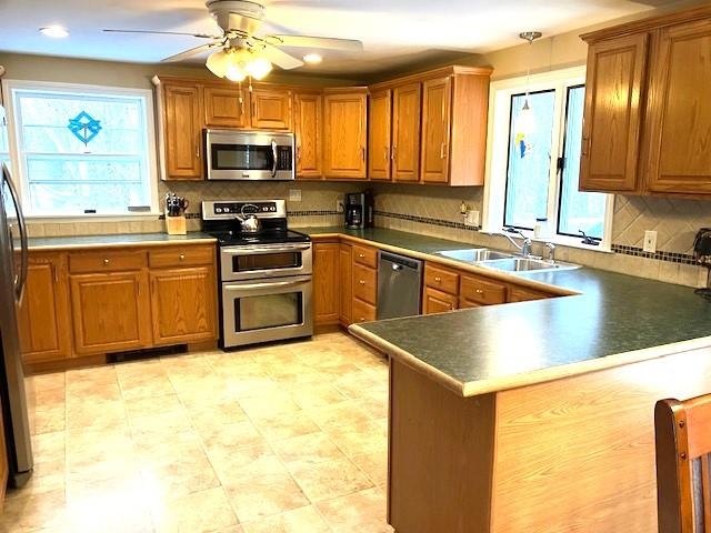 4 Blueberry Road Windham, NH 03087 - Photo 7 of 23