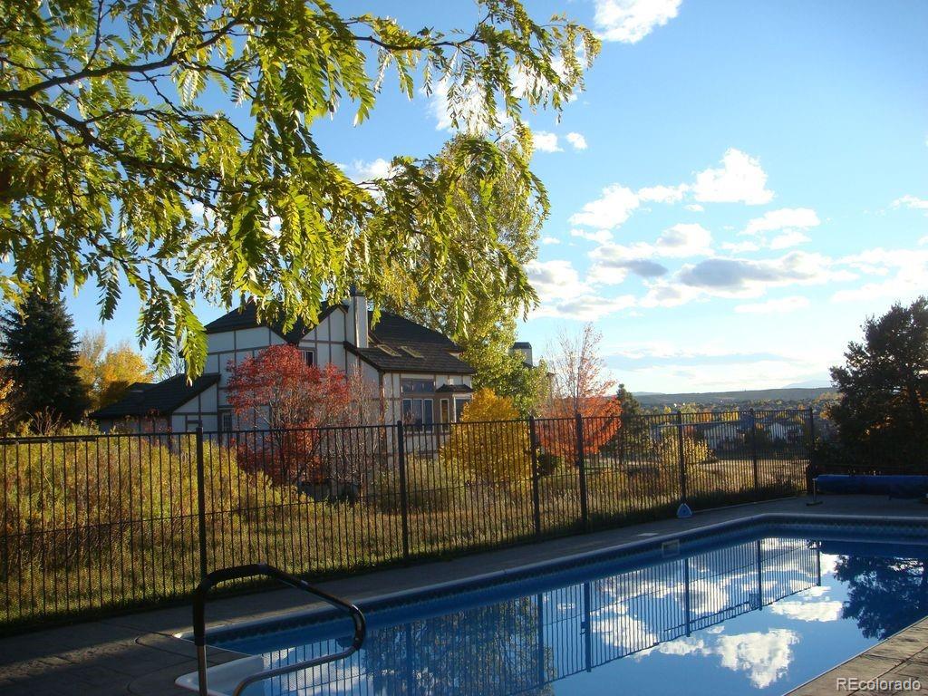 6722 Eagle Place Highlands Ranch, CO 80130 - Photo 14 of 34 a view of a street with sitting area