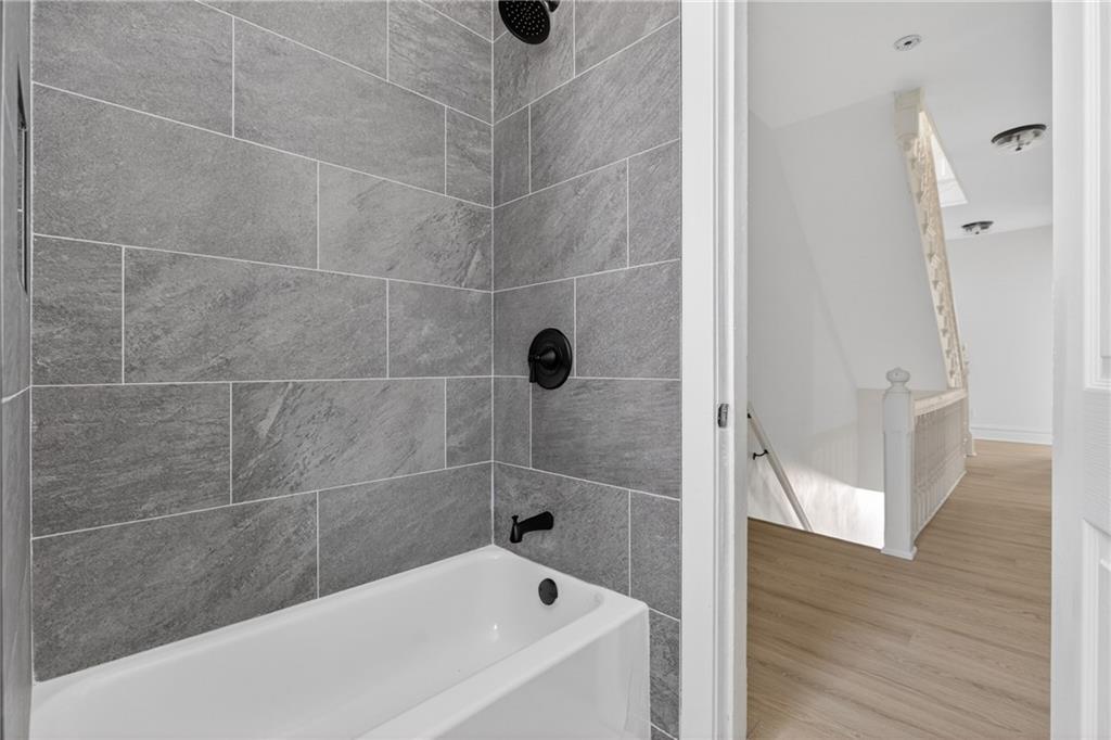 507 East End Avenue Pittsburgh, PA 15221 - Photo 11 of 30