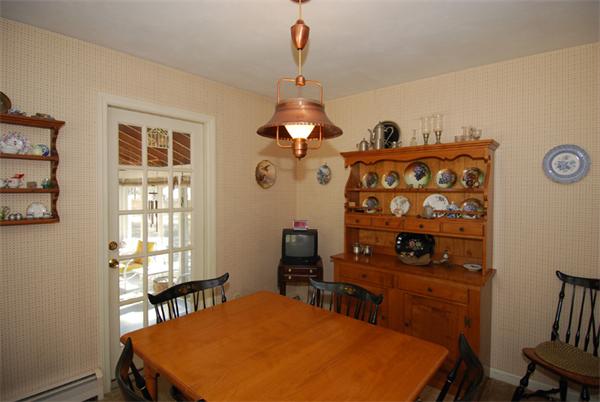 113 Pleasant Valley Road Amesbury, MA 01913 - Photo 5 of 22 Gallery Image 5