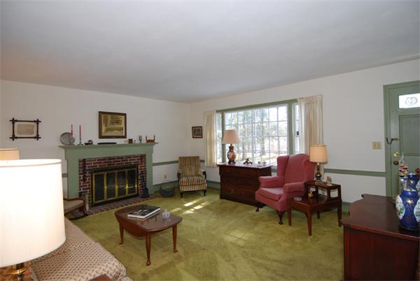 113 Pleasant Valley Road Amesbury, MA 01913 - Photo 10 of 22 Gallery Image 10
