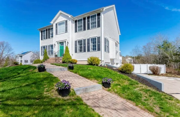 $849,000 | 37 Ezras Way, Dover, NH 03820