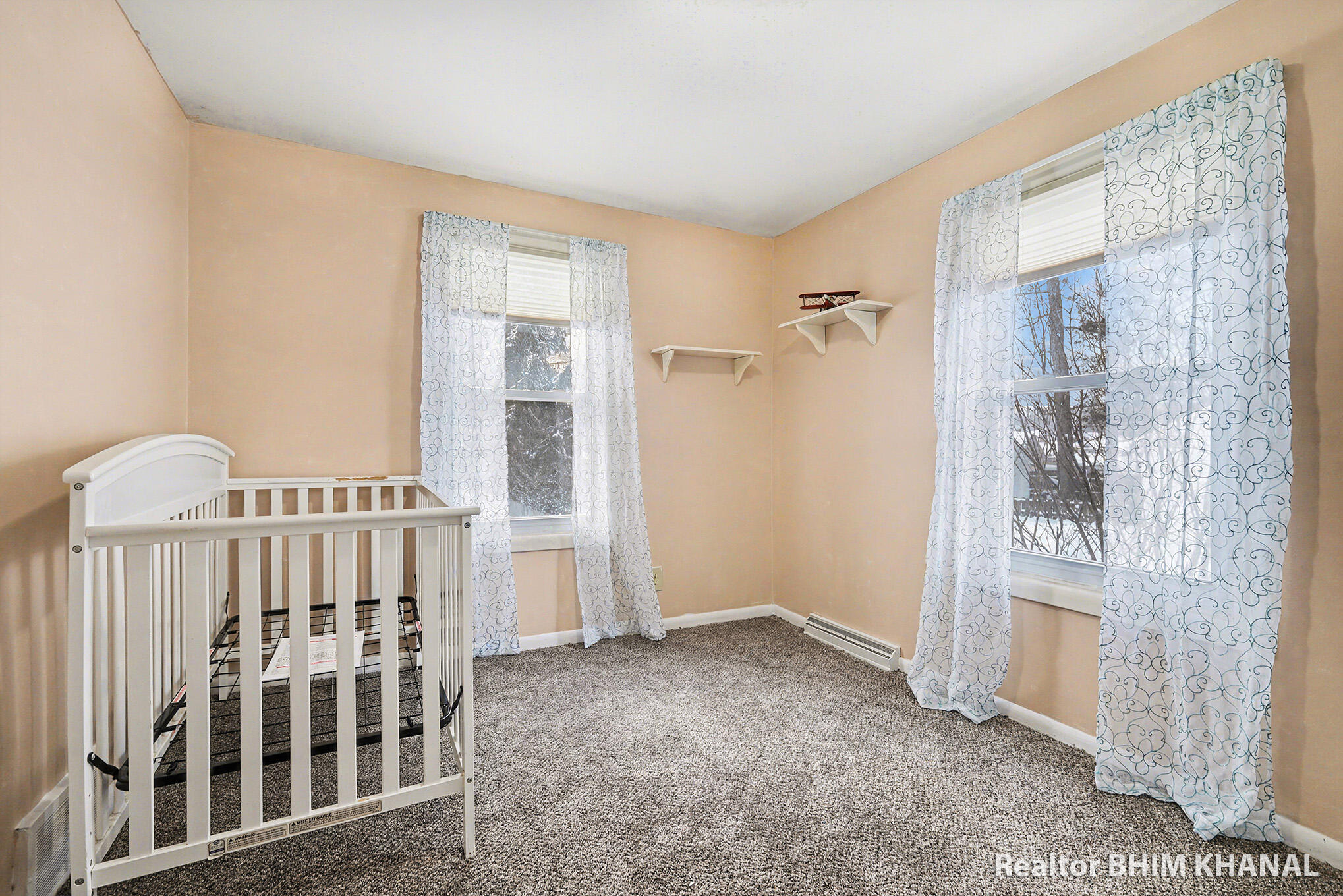 128 43rd Street Southwest Grand Rapids, MI 49548 - Photo 18 of 31 IMG_5803